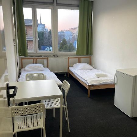 The College Group Hostel Budapest Extérieur photo